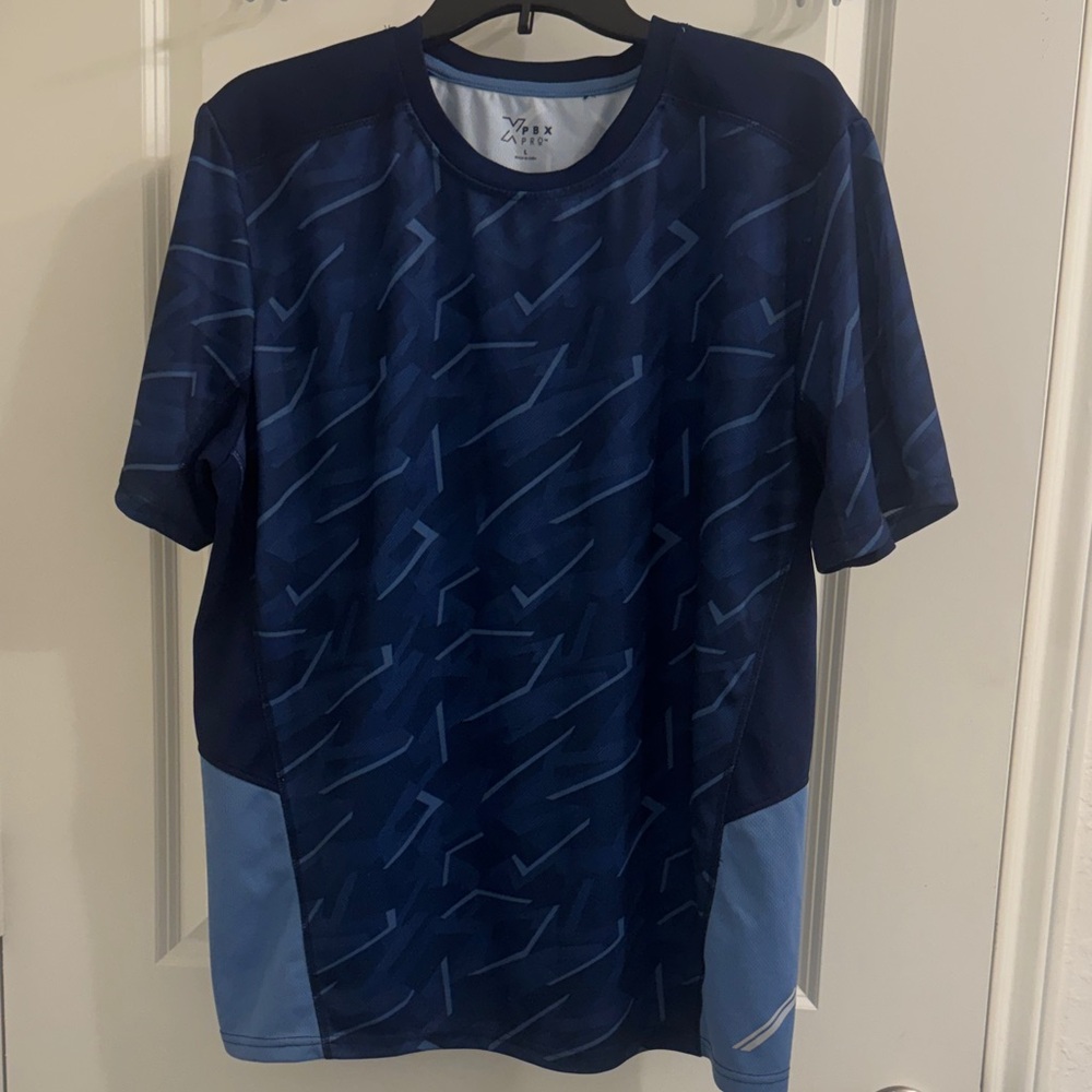 Men's Short Sleeve Navy and Blue Tee